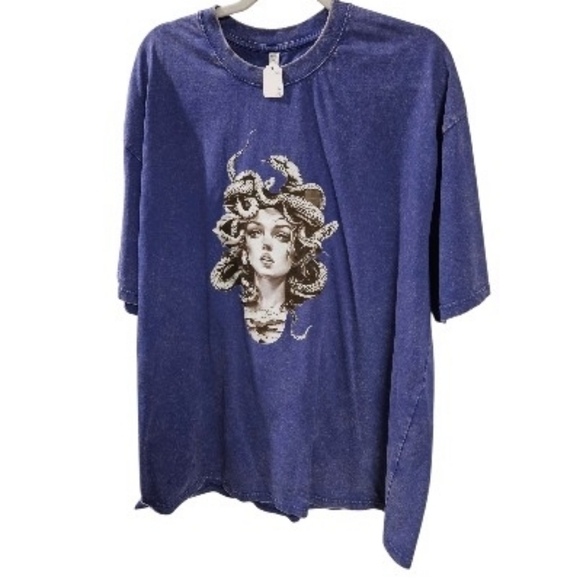 Tops - Medusa Graphic Tee in Deep Blue